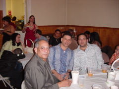 Bienve , Heladero y el popular Victor Pimentel del Dugout.JPG